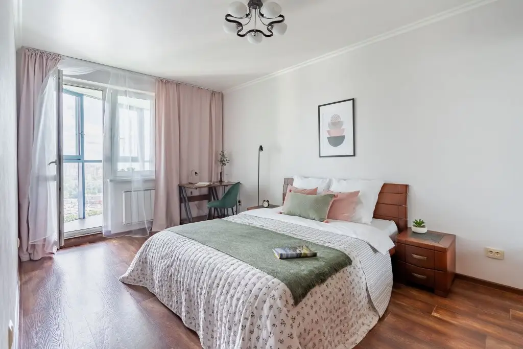 Санкт-Петербург: Апартаменты LERUKA HOME Изумруд