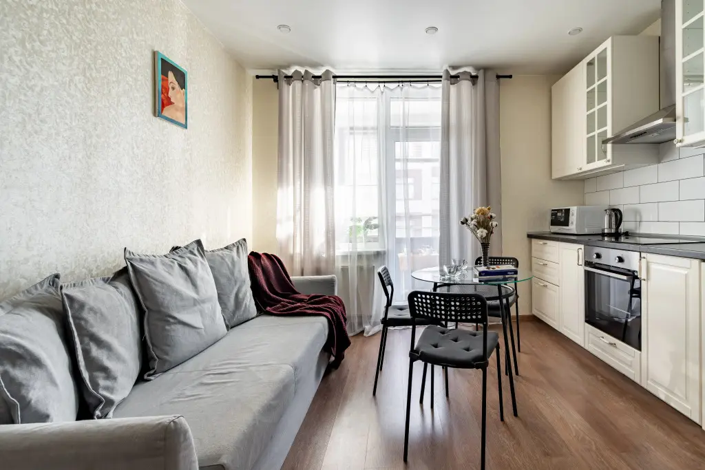 Санкт-Петербург: Апартаменты Sergeew Apartments Премиум с балконом у Невского Проспекта