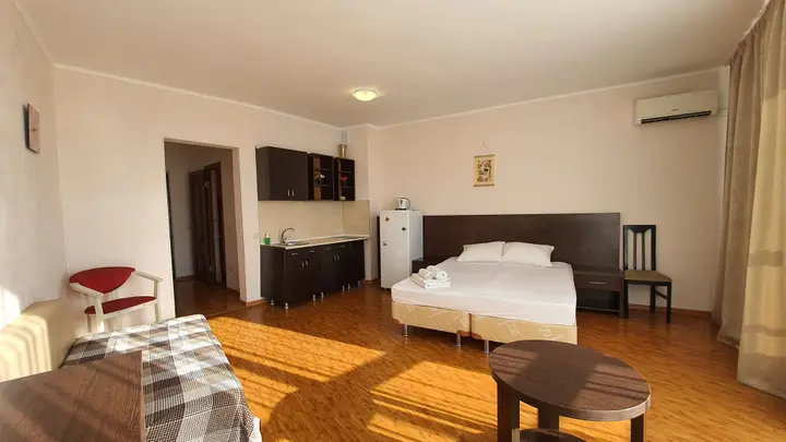 Сочи: Апартаменты Уютная Студия на Кирпичной от HomeHotelSochi