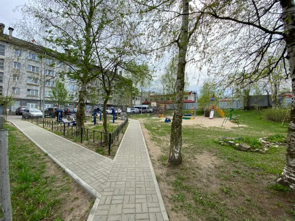 Петрозаводск: Den' I Noch' U Vokzala Apartments