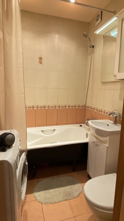 Петрозаводск: Den' I Noch' U Vokzala Apartments