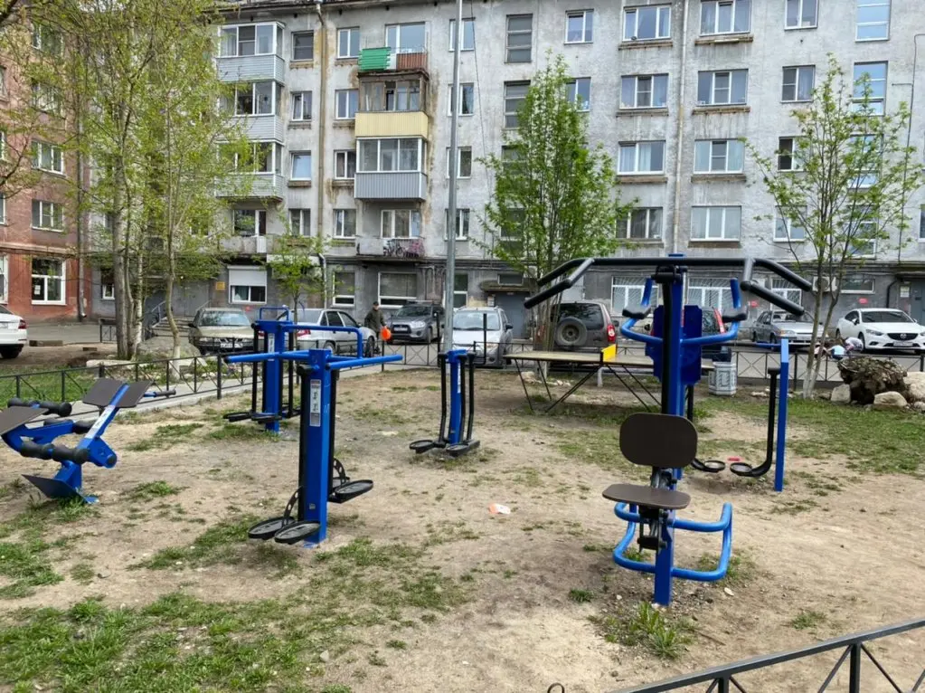 Петрозаводск: Den' I Noch' U Vokzala Apartments