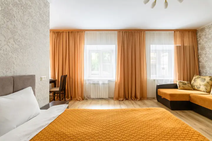 Санкт-Петербург: Апартаменты Sergeew Apartments Просторный на Набережной