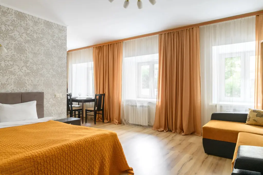 Санкт-Петербург: Апартаменты Sergeew Apartments Просторный на Набережной