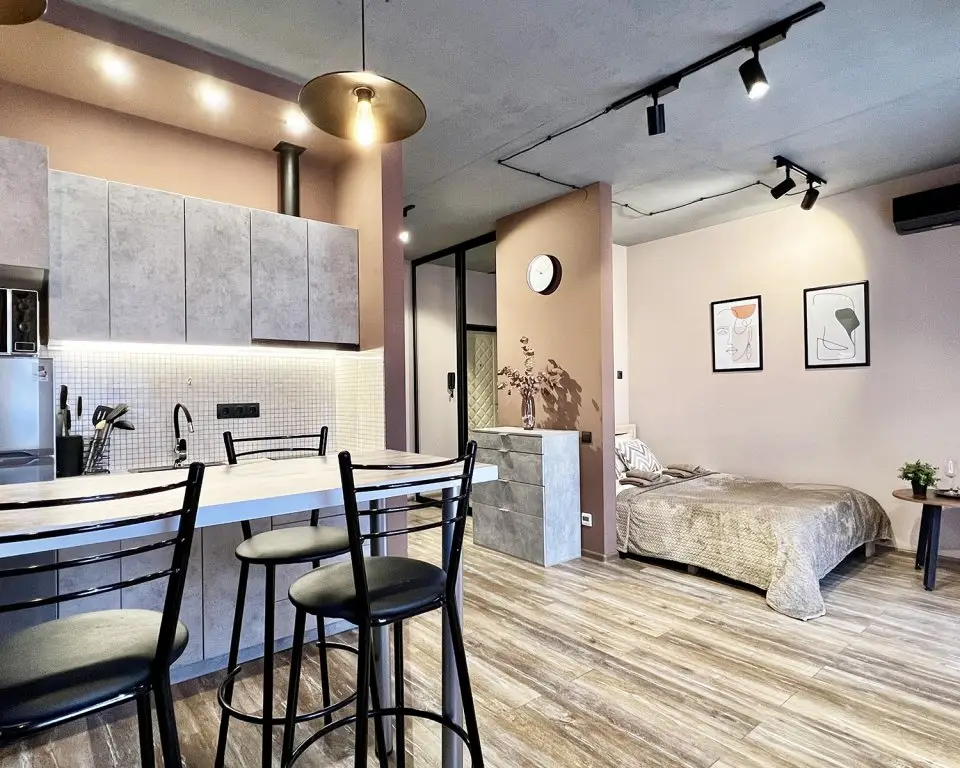 Сочи: Апартаменты Loft Studio в ЖК Царицыно
