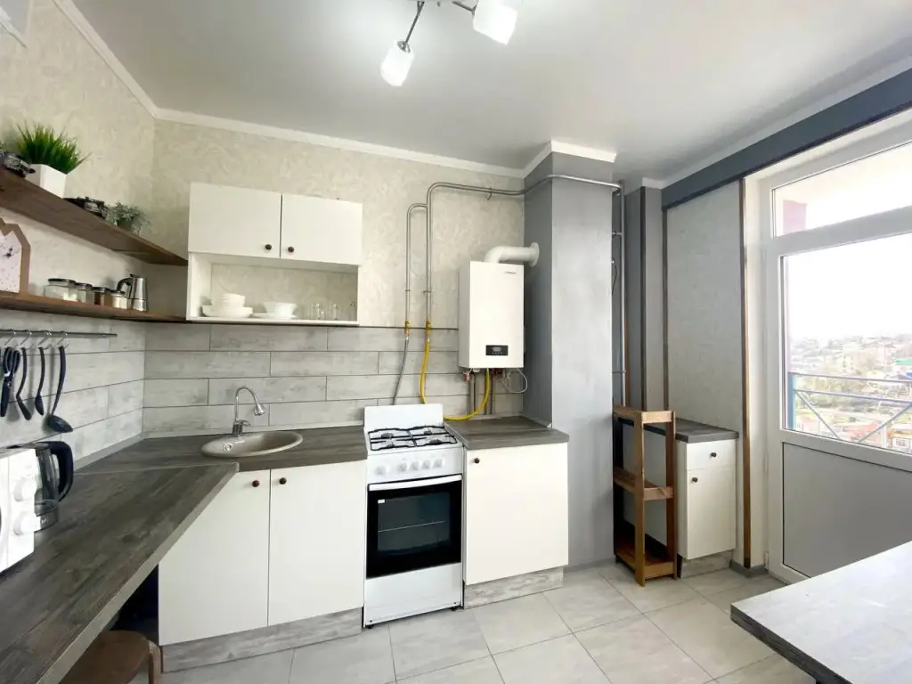 Туапсе: S Balkonom I Vidom Na More Apartments
