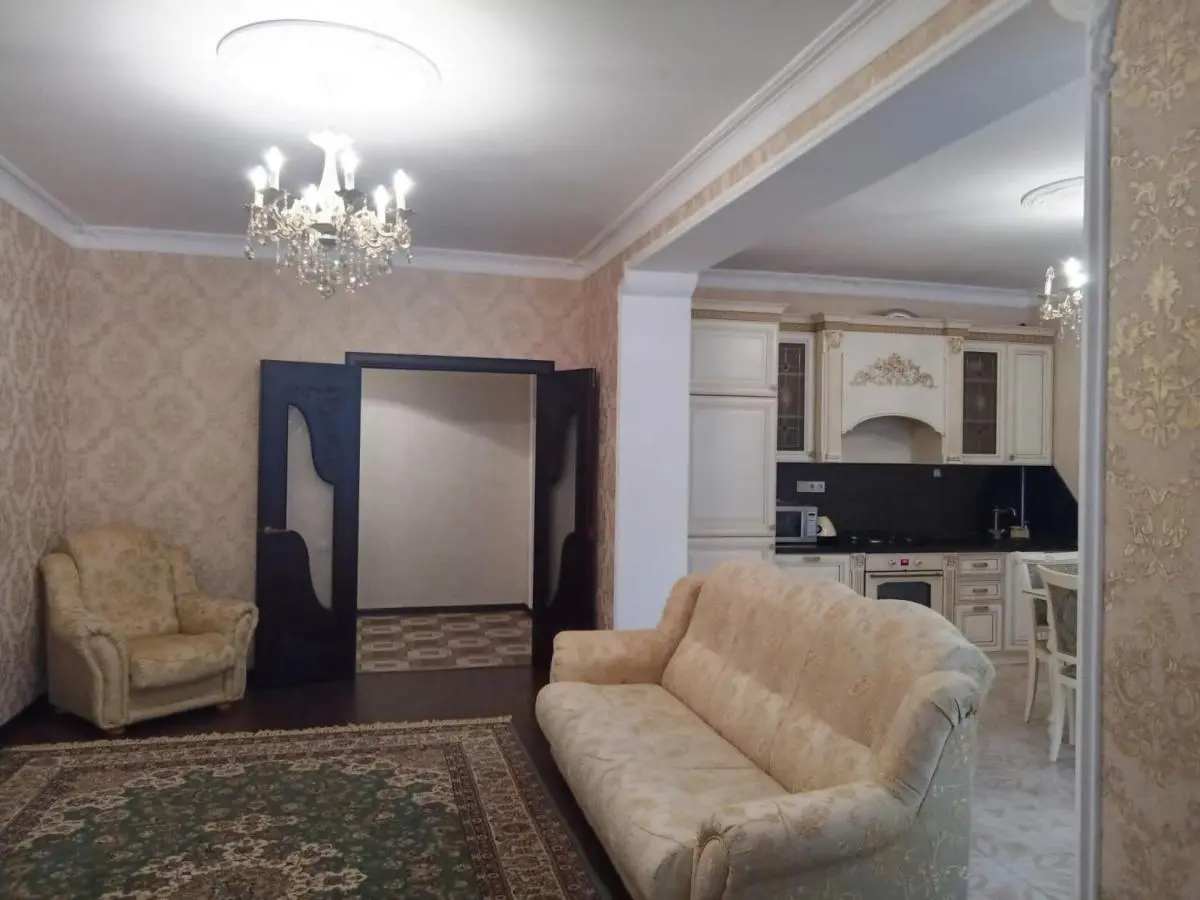 Каспийск: Квартира Восточная Пальмира