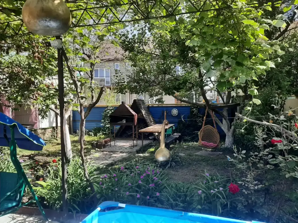 Витязево: Гостевой дом на Толстого 13