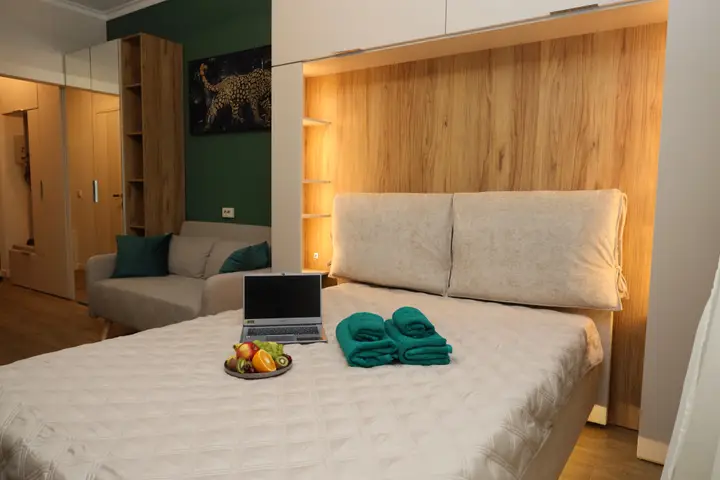 Санкт-Петербург: Апартаменты EasyGuest на Проспекте Большевиков 7