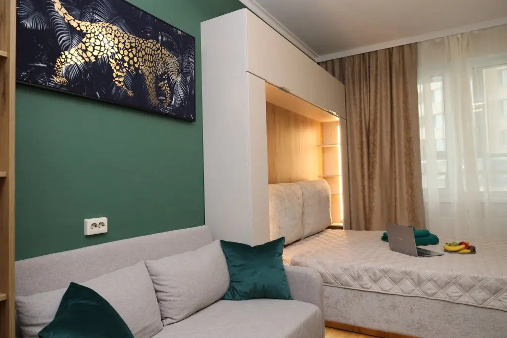 Санкт-Петербург: Апартаменты EasyGuest на Проспекте Большевиков 7