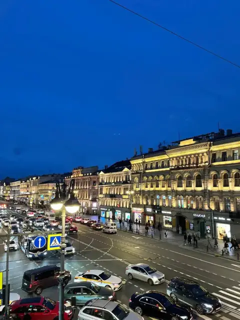 Апартаменты на Невском с балконом — фото 1