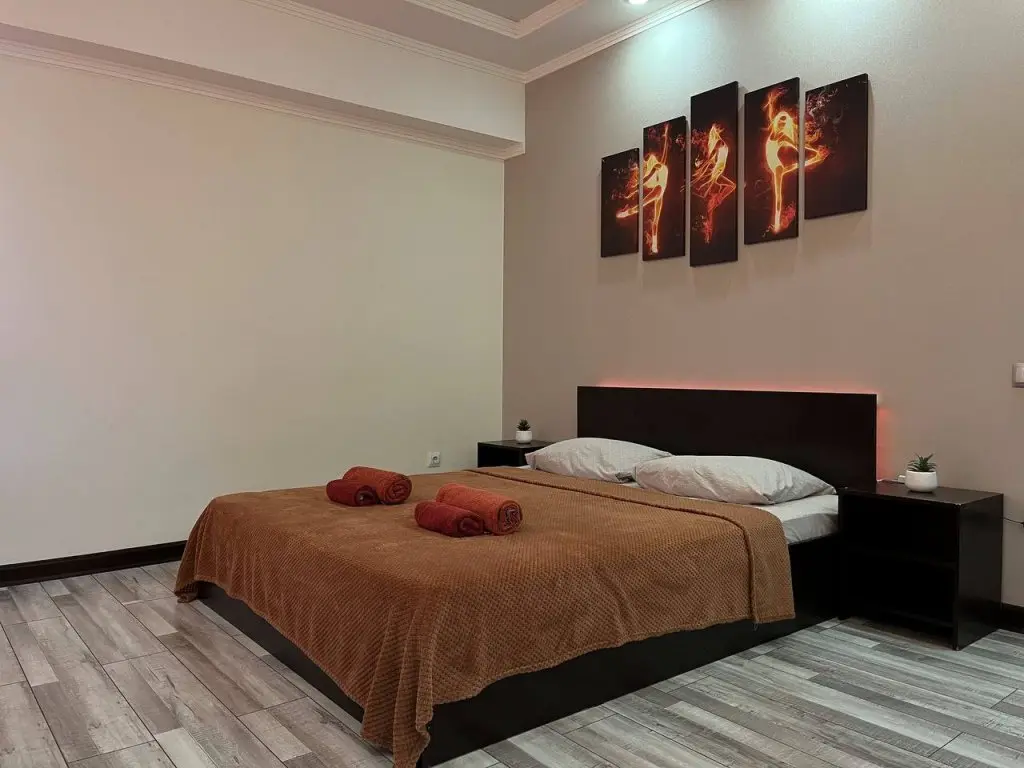Пятигорск: Апартаменты Red Room от Rooms Apartment