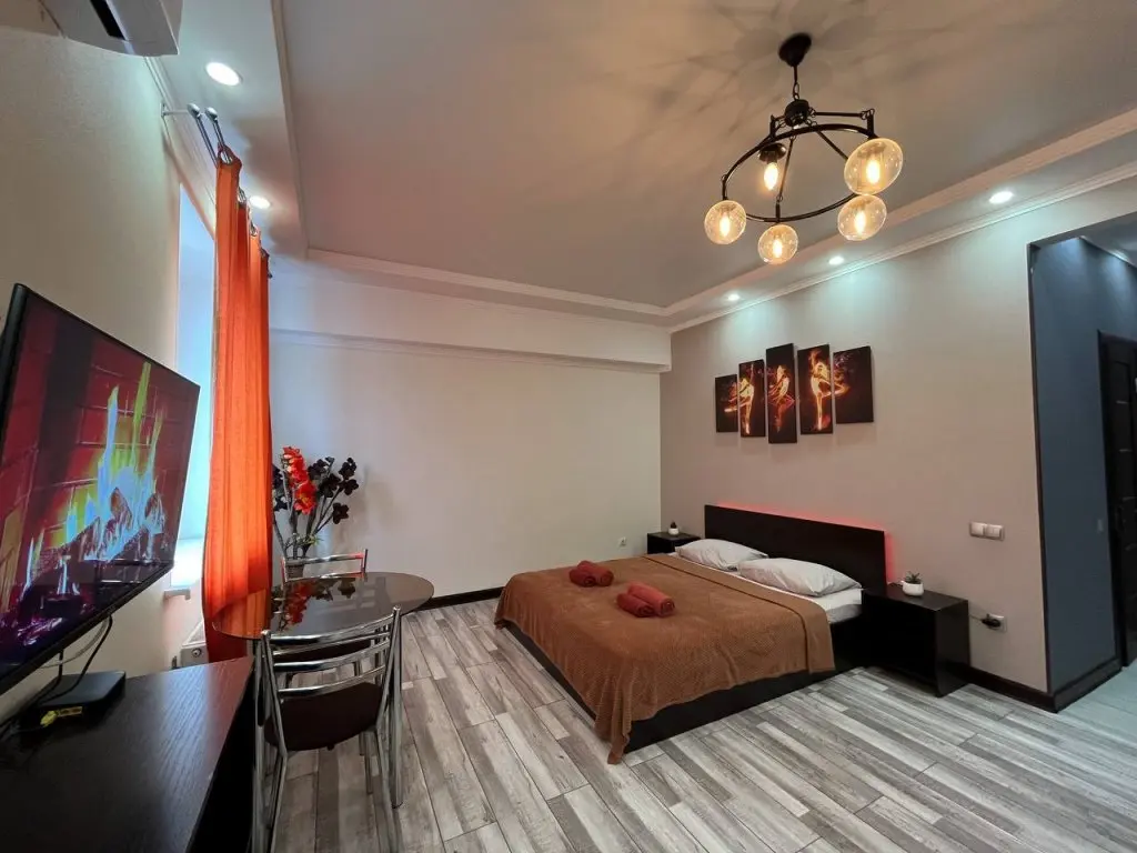 Пятигорск: Апартаменты Red Room от Rooms Apartment