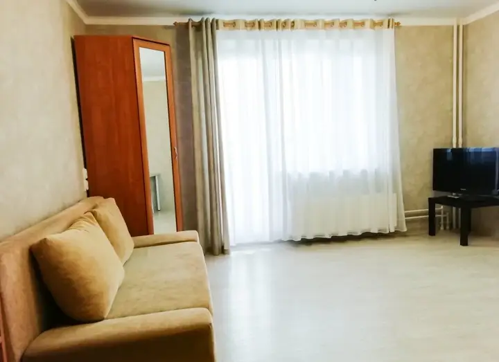 Челябинск: Marchenko street 30 Apartments