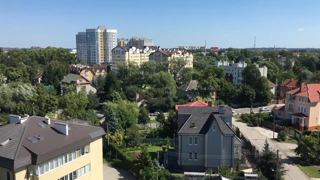 Калининград: Апартаменты на Аэропортной 1А
