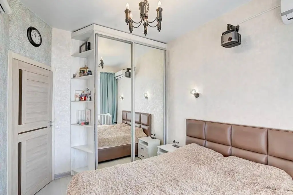 Сочи: Семпл на переулке Чехова
