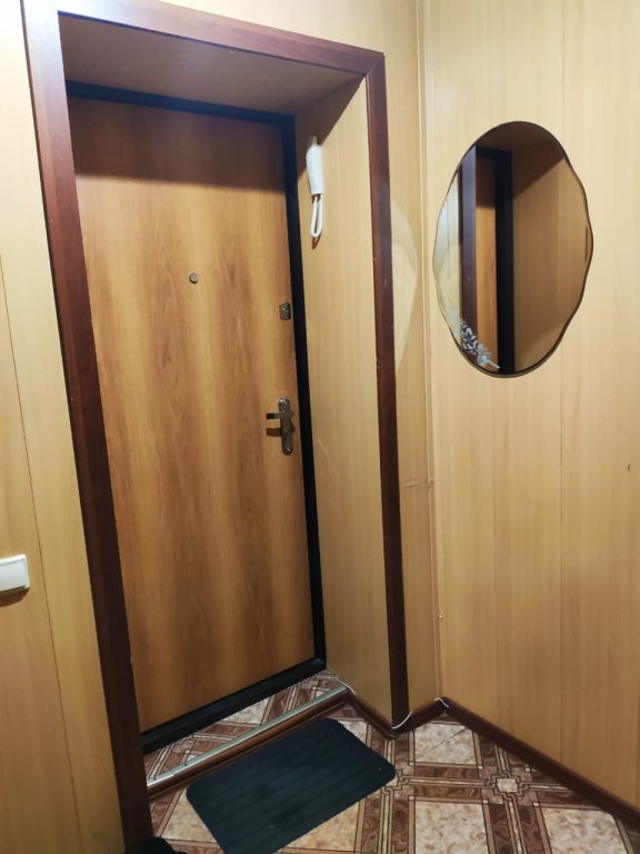 Кировск: Апартаменты на Мира 18