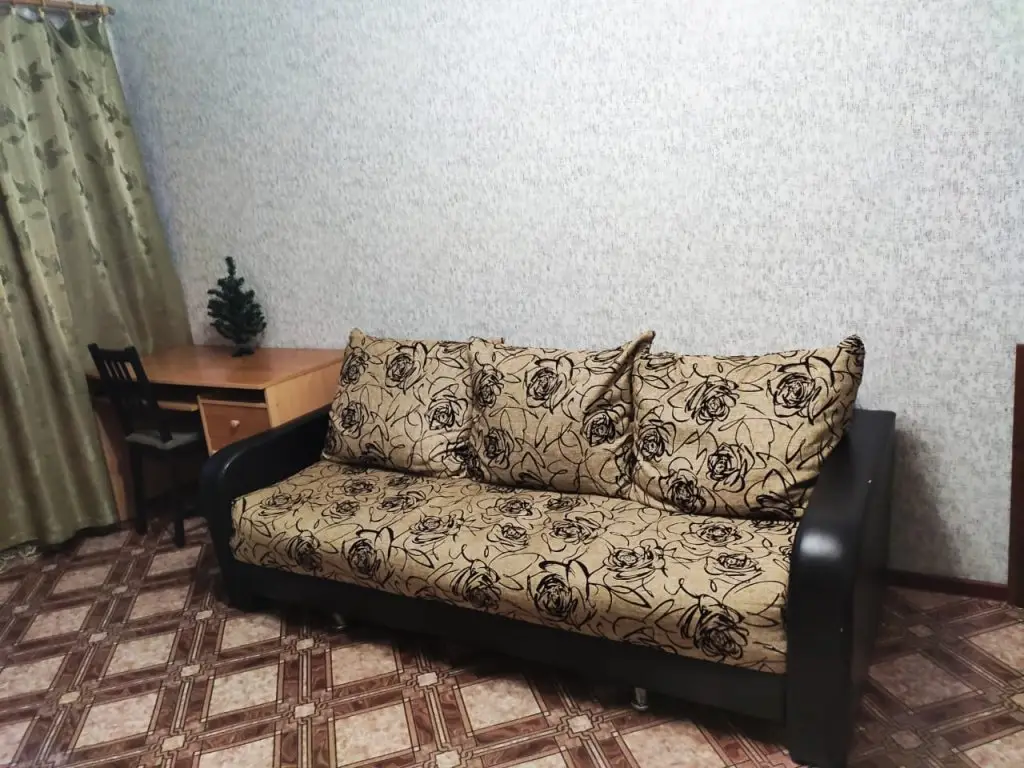 Кировск: Апартаменты на Мира 18