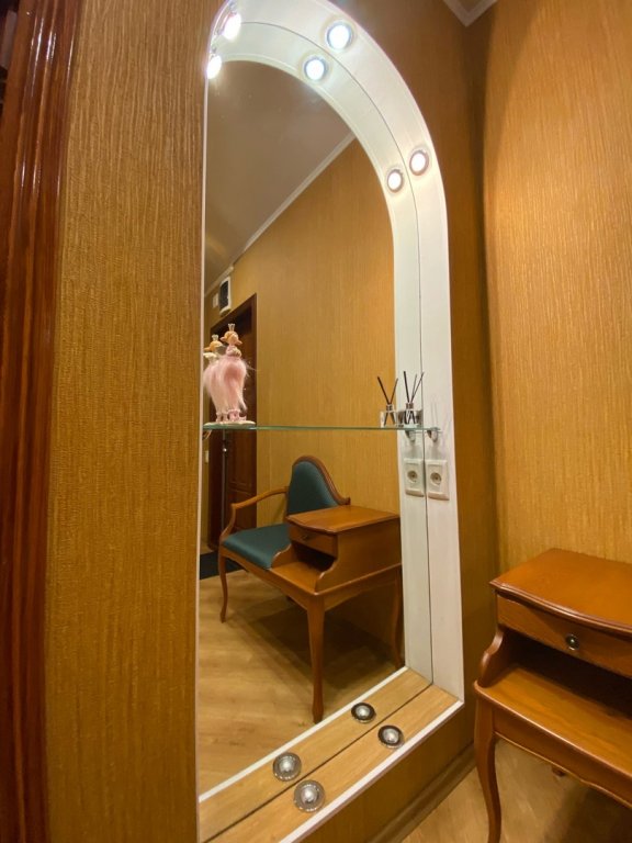 Липецк: Двухкомнатные апартаменты У парка Победы