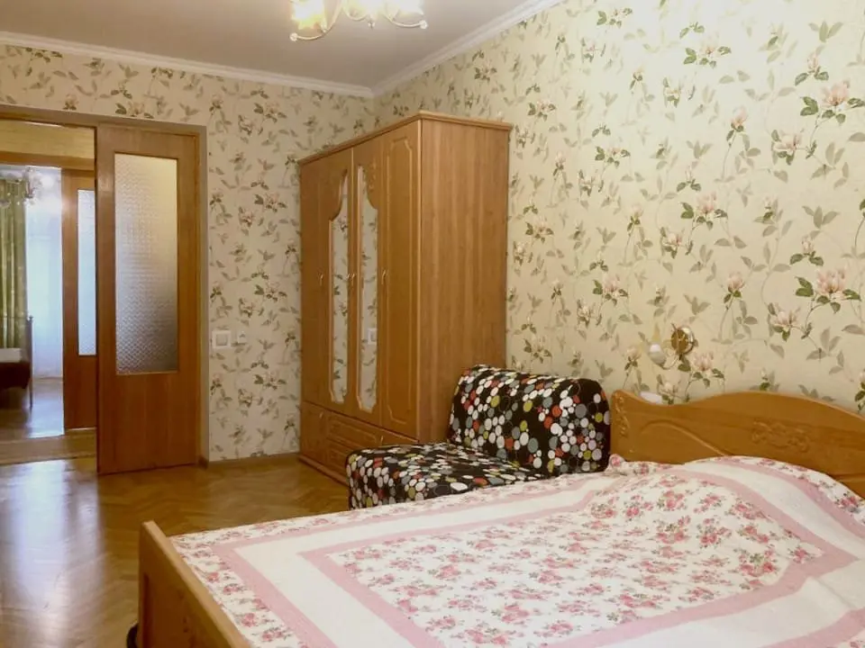 Кисловодск: Апартаменты Дзержинского 47