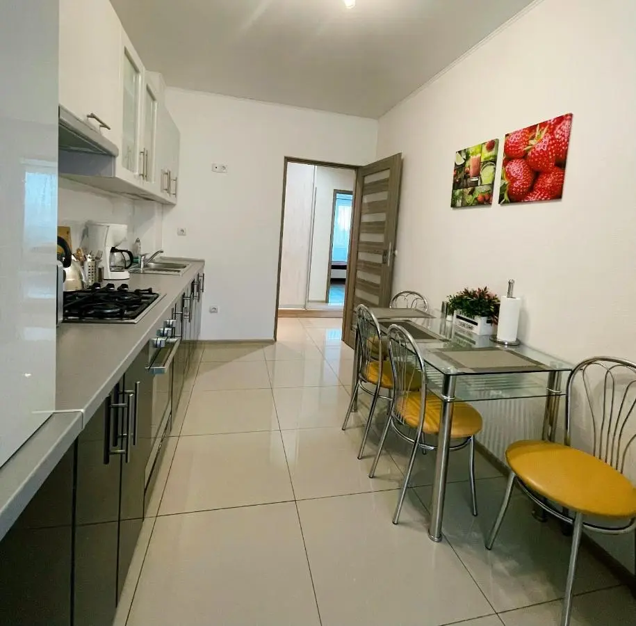 Калининград: Apartment on Dobrolyubova 44