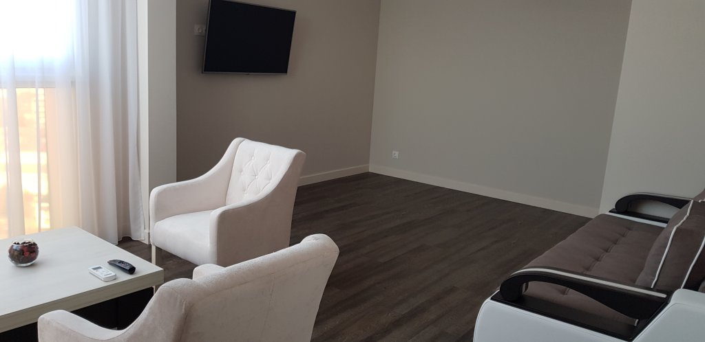 Анапа: Na Ulitse Lenina 9(7Et) Apartments
