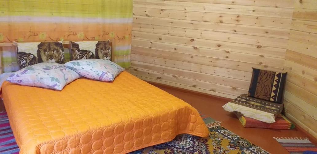 Хужир: Гостевой дом на Горького