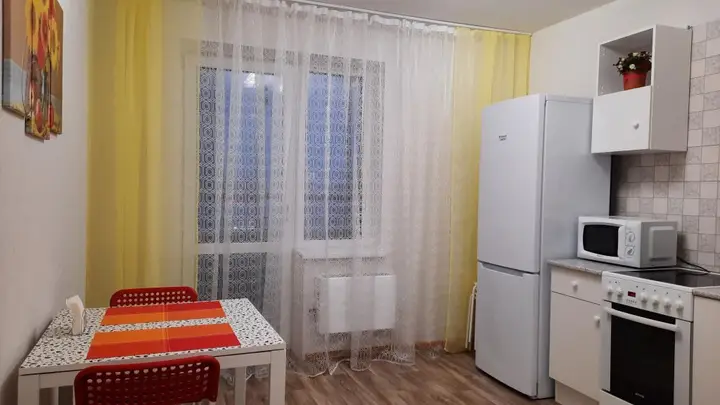 Екатеринбург: Sky Apart (Скай Апарт) на улице Щорса