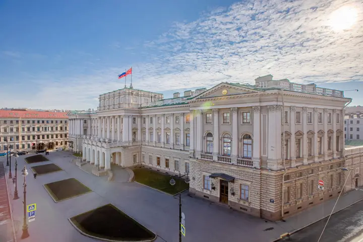 Санкт-Петербург: Апартаменты SpbStay на Вознесенском проспекте 3-5