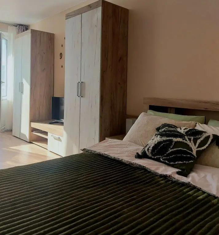 carousel image 3