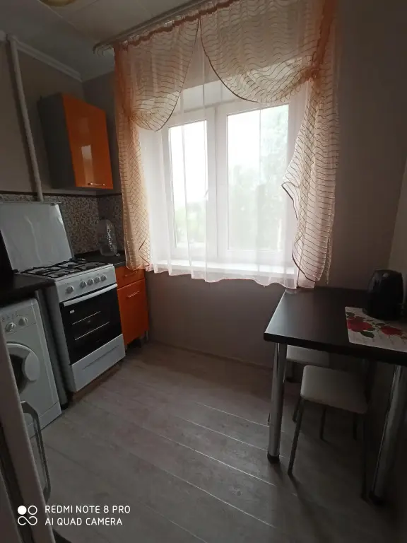 Пермь: Kvartira Na Mekhanoshina 4 Lodging House