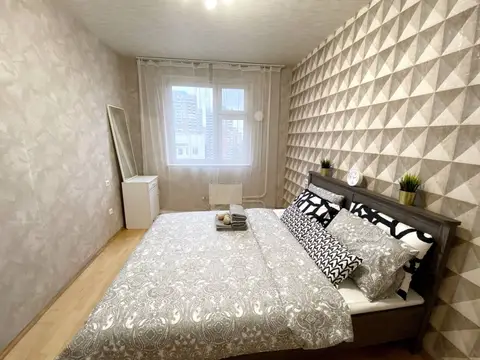 Апартаменты Top Rooms Римская, Новорогожская 8 — фото 1