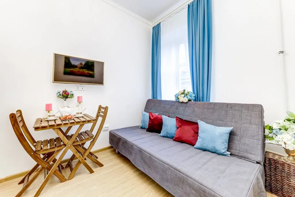 Санкт-Петербург: Travelto Liteyny 31