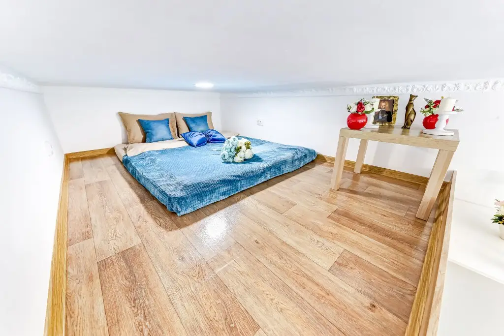 Санкт-Петербург: Travelto Liteyny 31