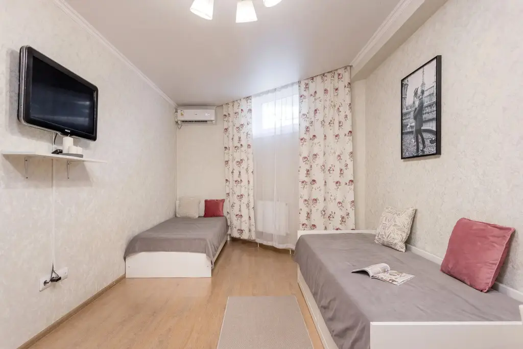Краснодар: Ryadom S Universitetom Apartments