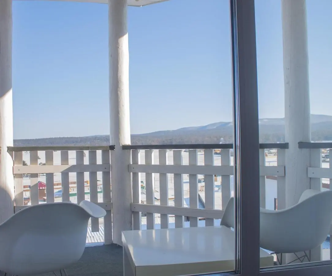 Хужир: Baikal Khan Hotel Olkhon