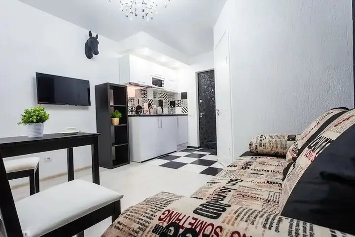 Санкт-Петербург: LeoHotels on 4th Sovetskaya,8
