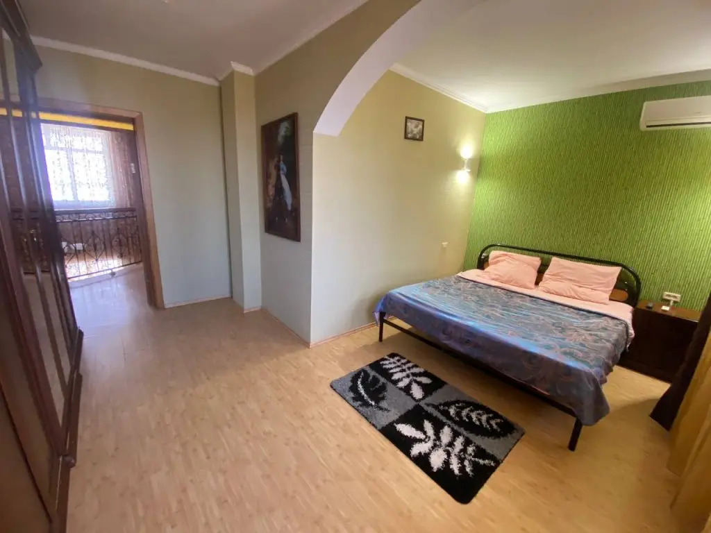 Сочи: Uyutnyie Sochi Apartments