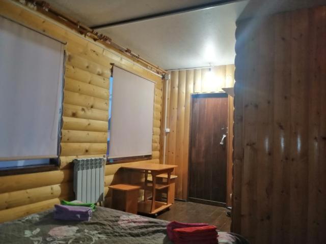 Хужир: Guesthouse Pushkina