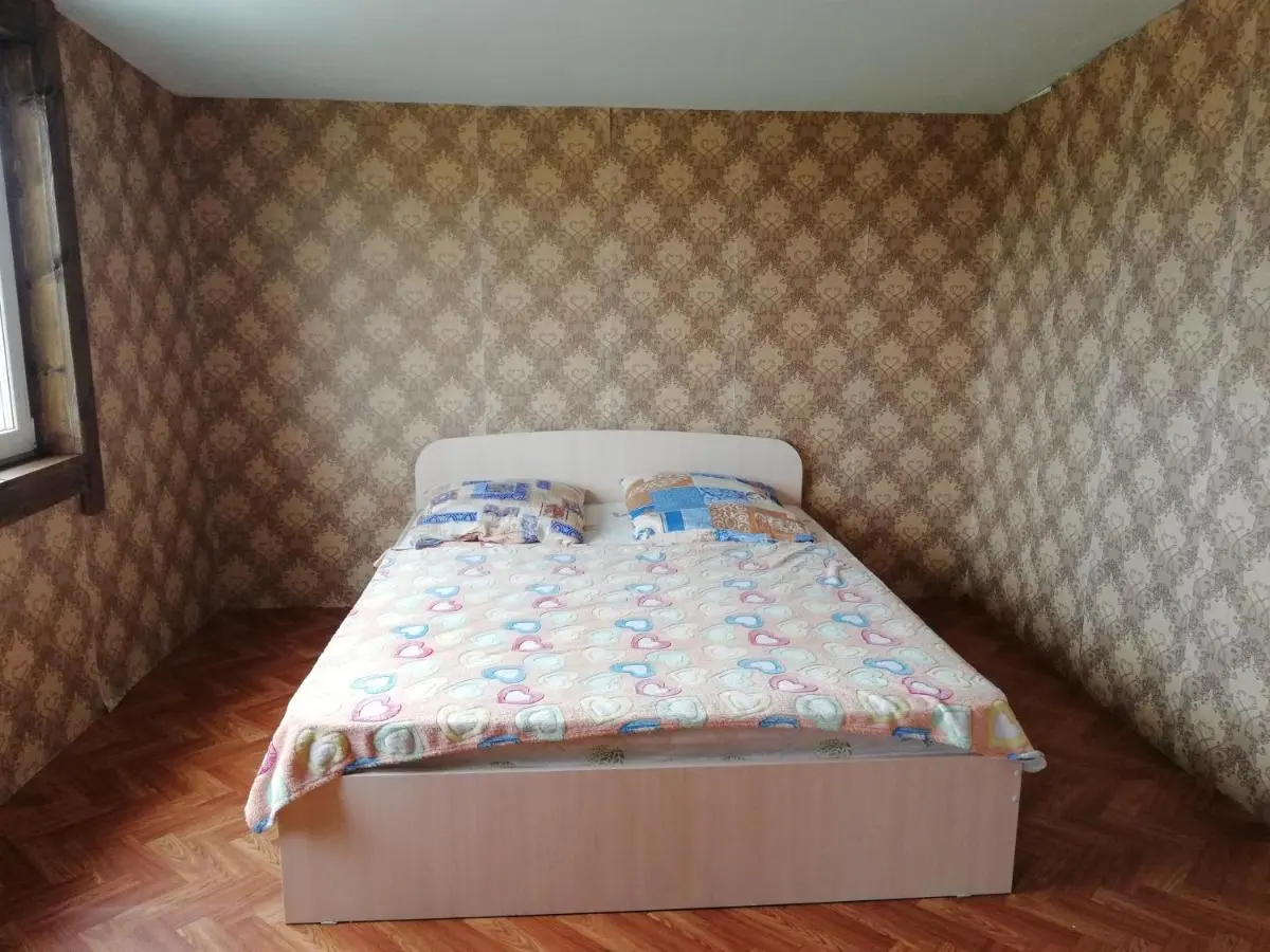 Хужир: Guest House Dudeevykh