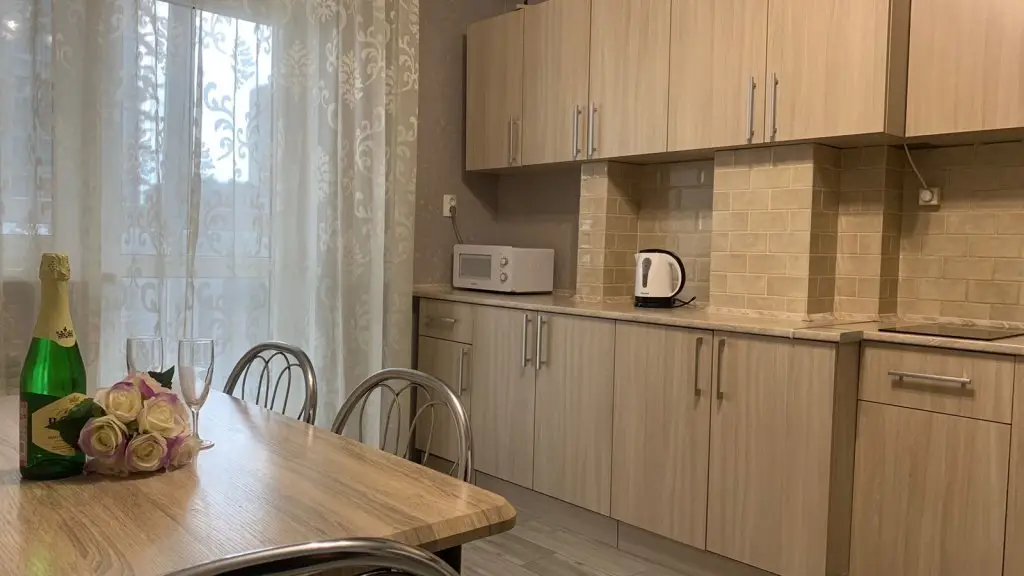 Калининград: Квартира на Крымском Проезде 2