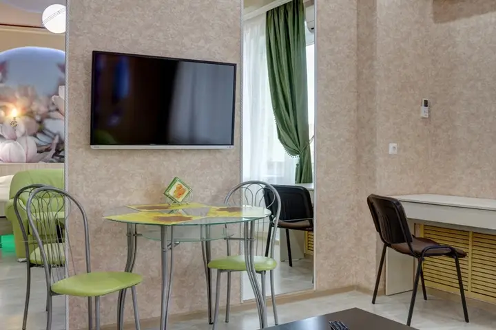 Челябинск: Апартаменты InnHome Green Studio на площади МОПРа