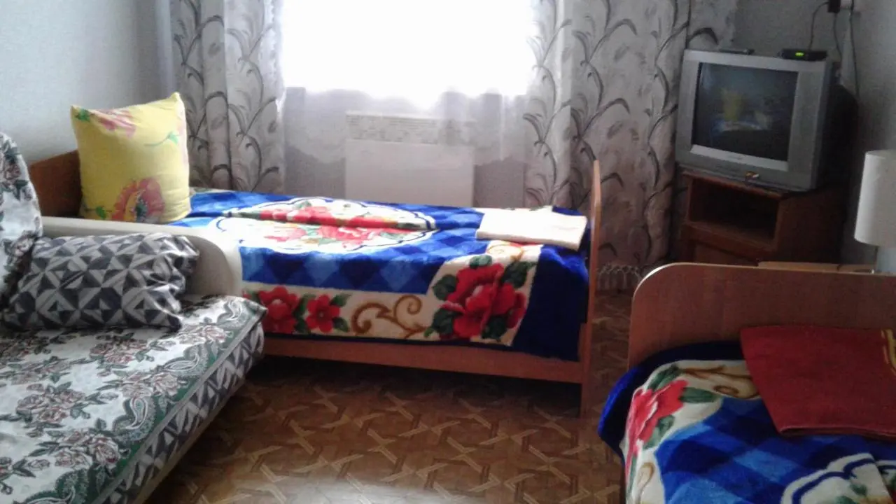 Листвянка: Гостевой Дом Ангарские Хутора