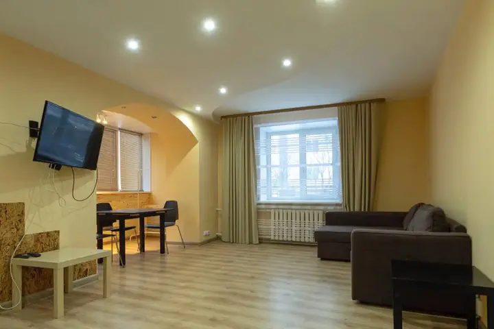 Нижний Новгород: Апартаменты на улице Родионова 193