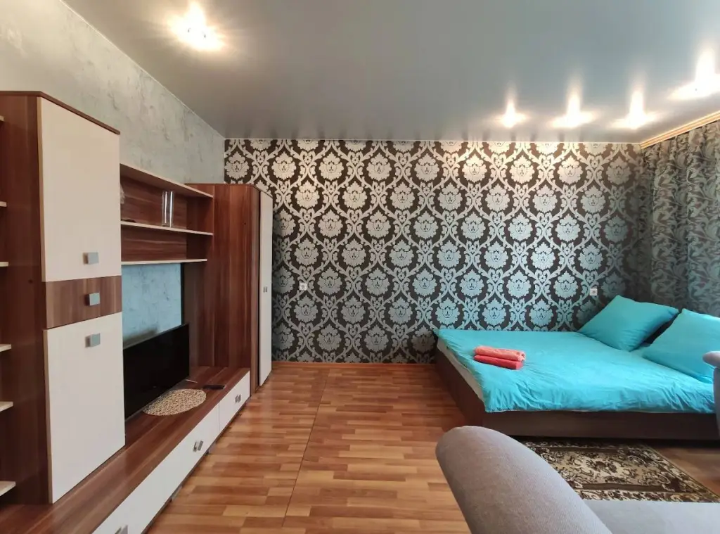 Новосибирск: Квартира рядом с Мнтк им. Федорова и Ск Заря