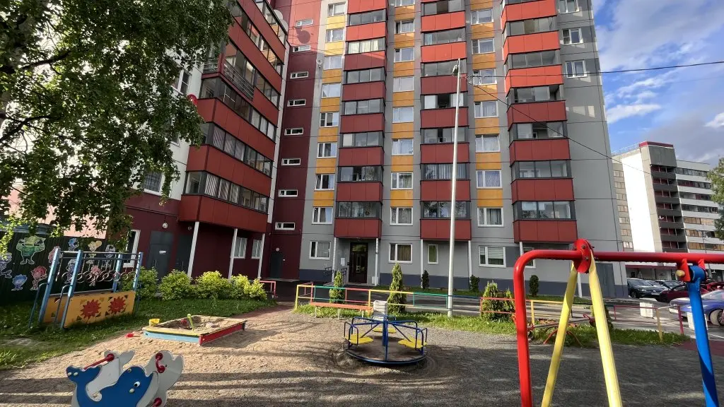 Петрозаводск: Апартаменты на Мелентьевой 1