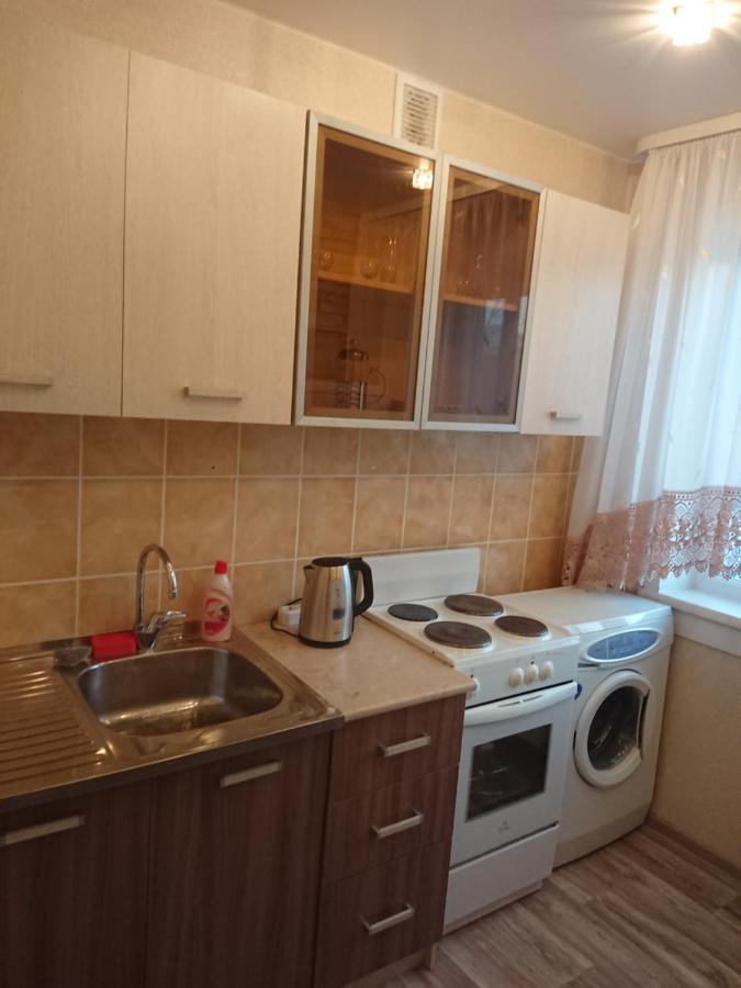 Братск: Кирова 13