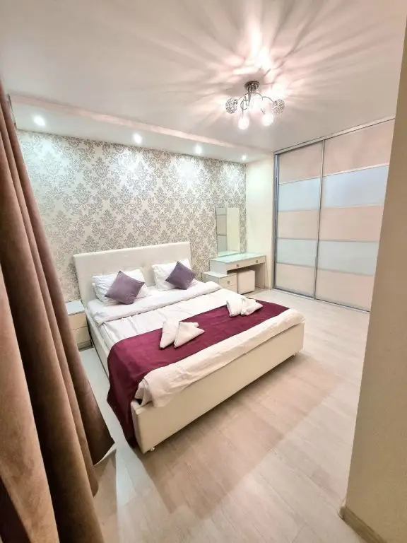 Тюмень: Апартаменты Amega Room на Орджоникидзе 67