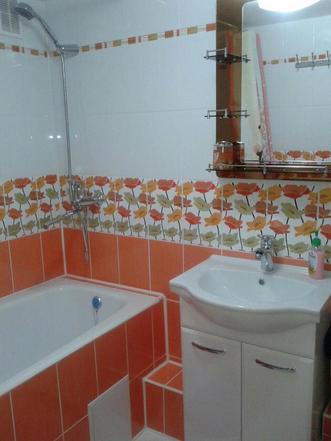 Иркутск: Апартаменты на Желябова 3