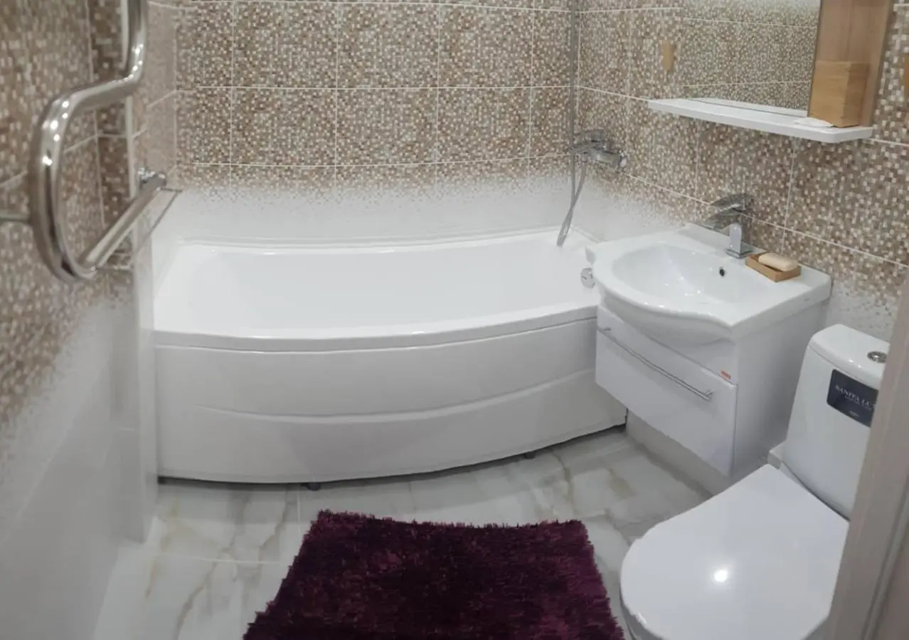 Иркутск: Like Home Apartmants Марата 15